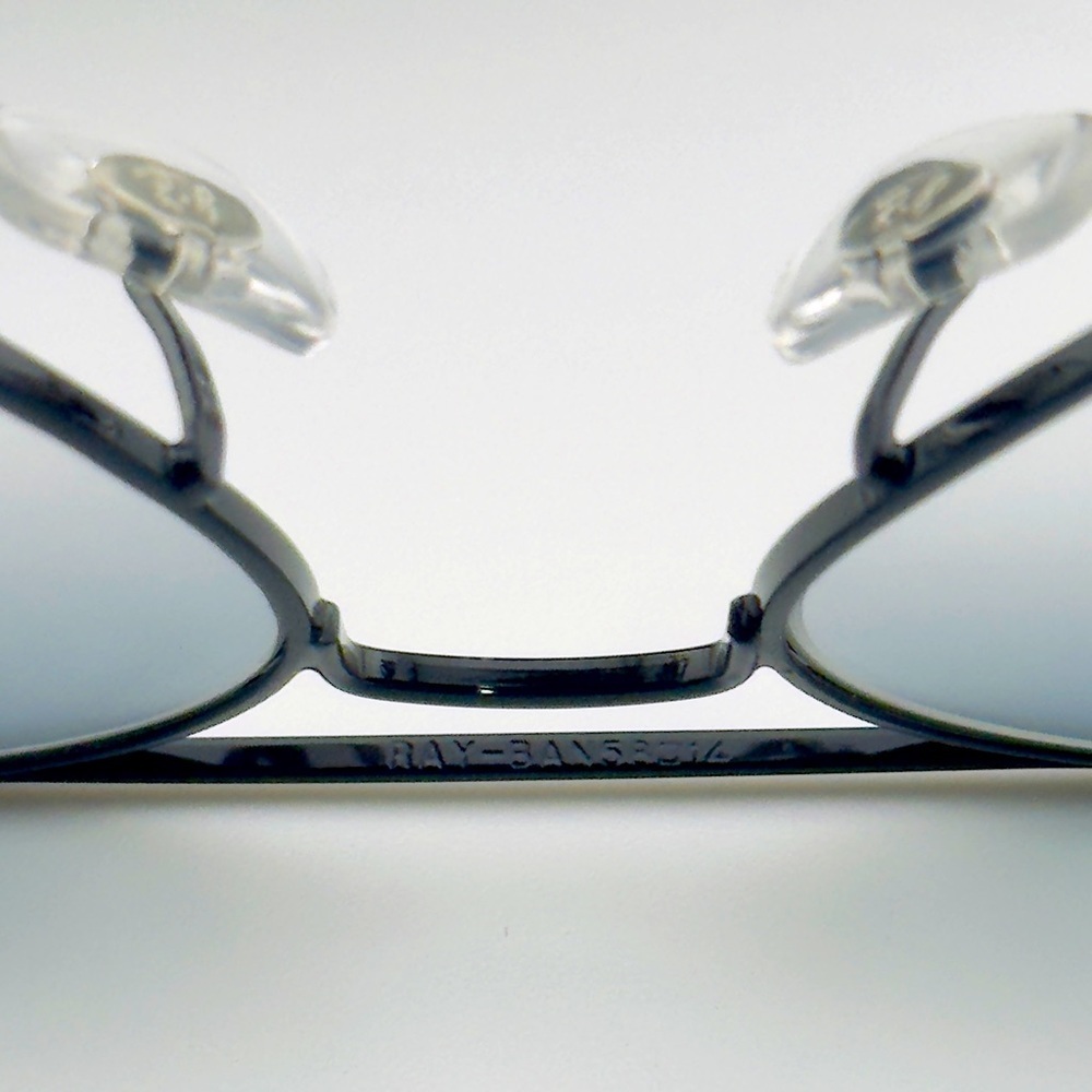 Ray-Ban Aviator Gradient Sunglasses RB3025 Black Frame Light Gray Lenses UNISEX! - Picture 14 of 15